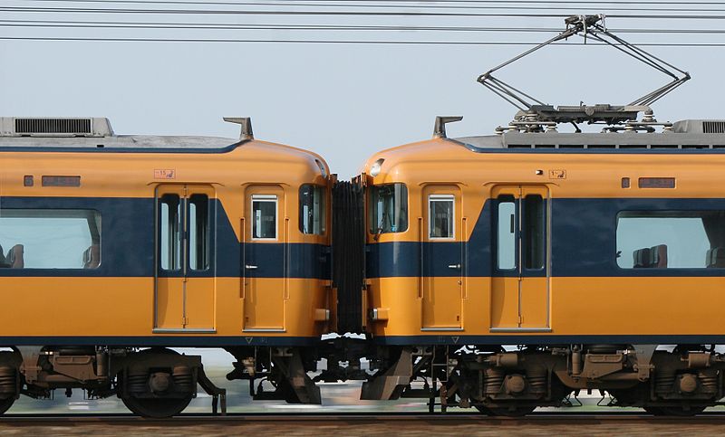 File:KINTETSU12400 20131028B.jpg