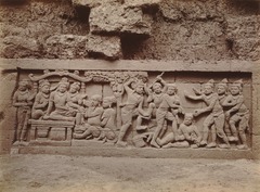 KITLV 103630 - Kassian Céphas - Bas-relief at Borobudur near Magelang - 1890-1891.tif