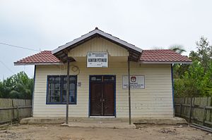 Kantor petinggi Tanjung Isuy