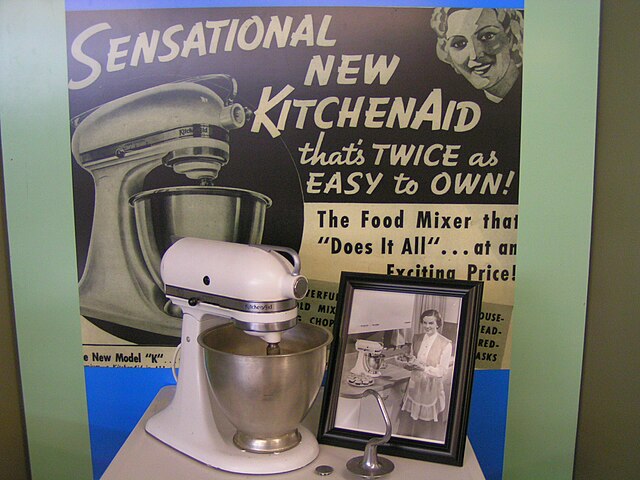 Vtg Kitchen Aid Mixers and Attachments Recipes and Instructions K45SS KSM90  K5SS KSM5 Manual Book Cookbook