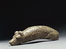 Stone Age bear head gavel found in Paltamo, Kainuu Kivikautinen karhunpaanuija.jpg