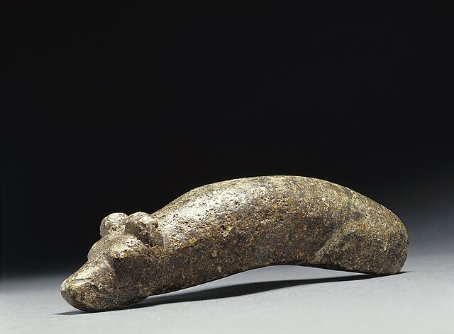 Stone age bear head cudgel, Paltamo