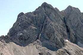 Utsikt over den nordvestlige skråningen til Križ (Koroška Rinka) fra Ledinski vrh.