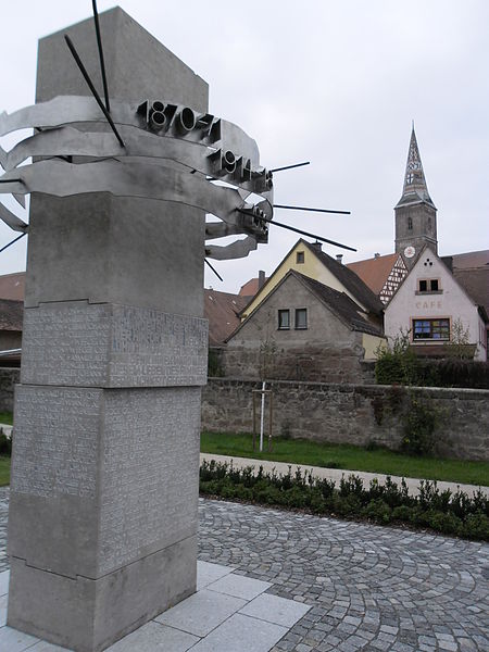 File:Kriegerdenkmal Wolframs-Eschenbach 01.JPG