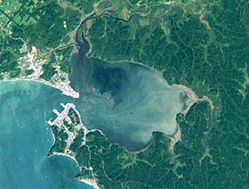 Спутниковая фотосъёмка озера Аккеси.