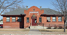 Lincoln School is listed on the National Register of Historic Places and is the location of the School for the Performing Arts. Lincoln School (Fort Morgan, Colorado).JPG