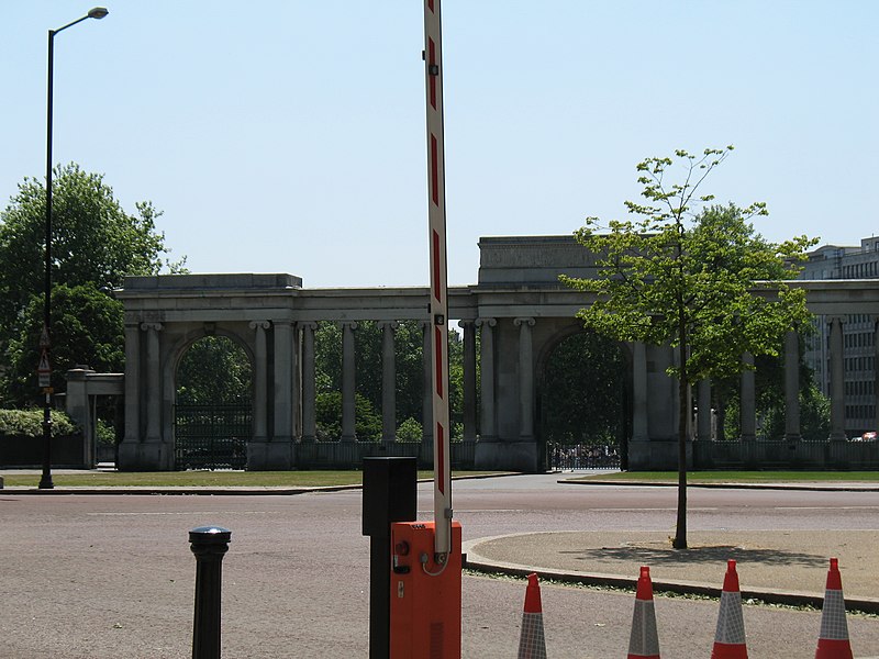 File:London, Hyde Park Corner - panoramio.jpg