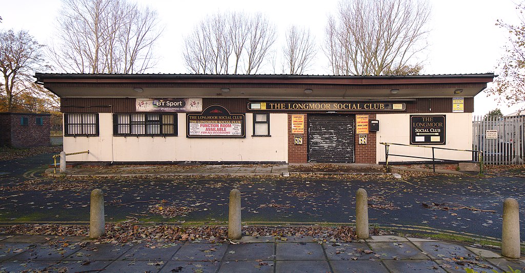 Picture of Longmoor Social Club courtesy of Wikimedia Commons contributors - click for full credit