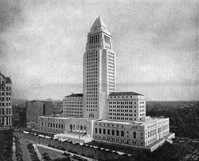 1931 photograph of then new City Hall with the now-demolished 10-story International Savings Bank to the immediate left.[6]