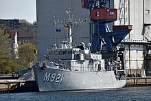 The M921 Lobelia starting it's journey in Flensburg, 1988 M921 Lobelia (ship, 1988) in Flensburg.jpg