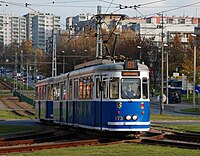 MAN GT6 173 e MAN B4, linea 91 del tram, Cracovia, 2008.jpg