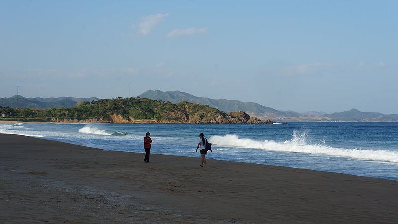 File:Majon Beach Resort, Hamhung (14275312876).jpg