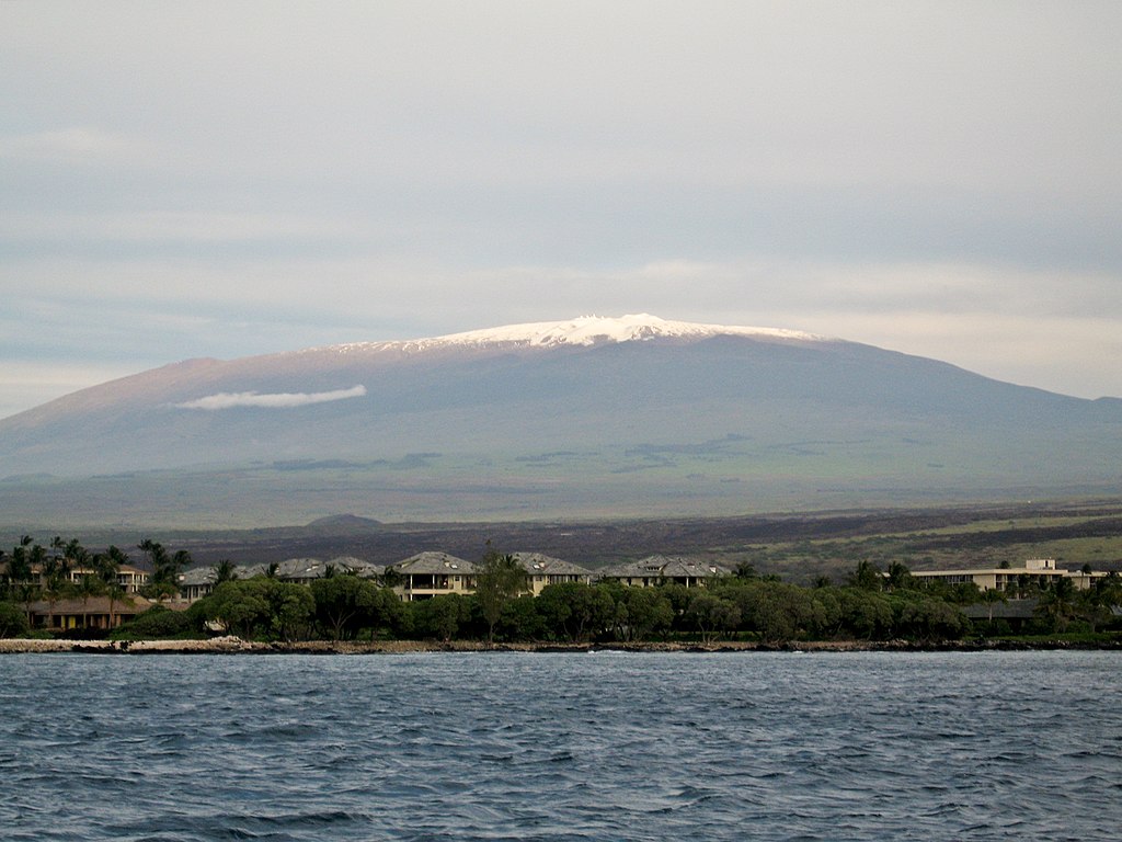 Mauna Kea from the ocean