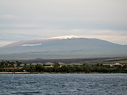 Mauna Kea depuis l'océan.jpg