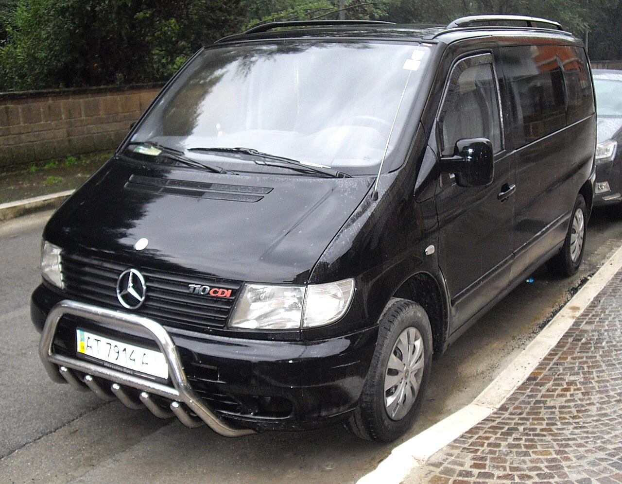 File:2001 Mercedes-Benz Vito (W 638) 108 CDI van (2015-06-03) 01.jpg -  Wikimedia Commons