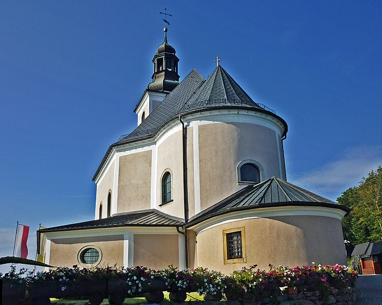 File:Międzygórze, kościół pątniczy MB Śnieżnej na Górze Iglicznej (04).jpg