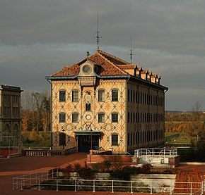 industrial revolution factory building