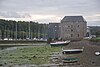 Le moulin de Plouër, parfois appelé moulin de la Minotais,photographié le 30 août 2017 depuis la cale de Plouër/Rance.