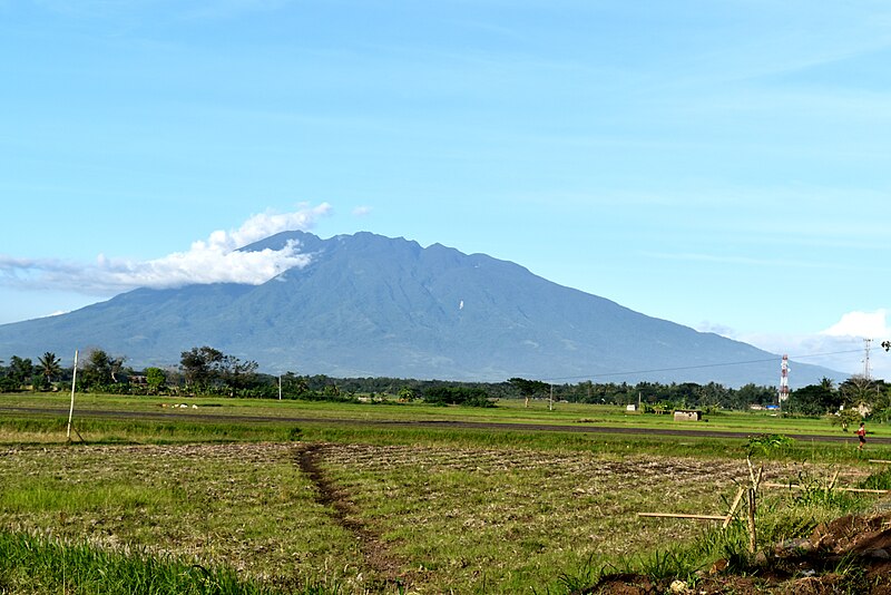 File:Mt. Isarog, Bula area.JPG