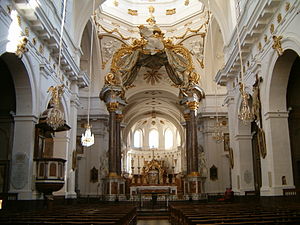 La nef baroque de l'église Saint-Bruno-les-Chartreux de Lyon.
