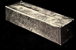 <i>Noli me tangere</i> casket