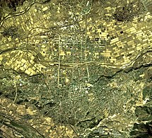 Ōdaten kantakaupunki vuoden 1975 ilmakuvassa