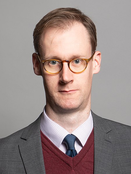 File:Official portrait of Tom Randall MP crop 2.jpg