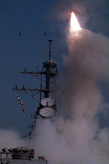 USS Laboon launches Tomahawk cruise missiles at Iraqi air defense targets, 3 September 1996.
