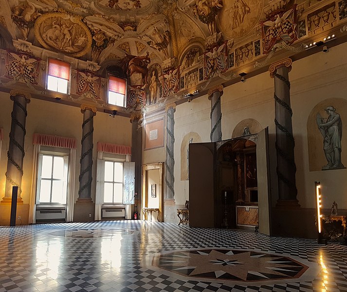 File:Palazzo Pepoli Campogrande - Salone d'onore panoramica.jpg