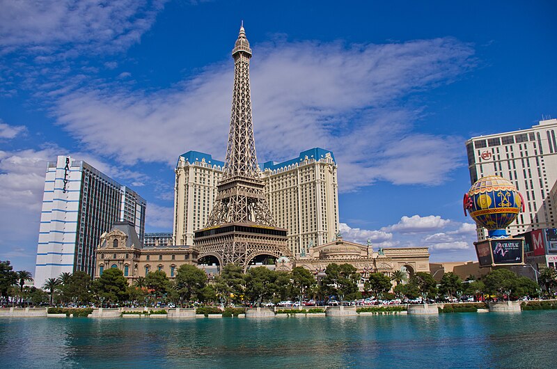 File:Paris hotel Vegas 17.jpg