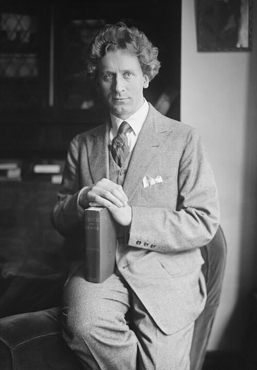 Parks compared Wilson's orchestrations to those by the early 20th-century composer Percy Grainger.