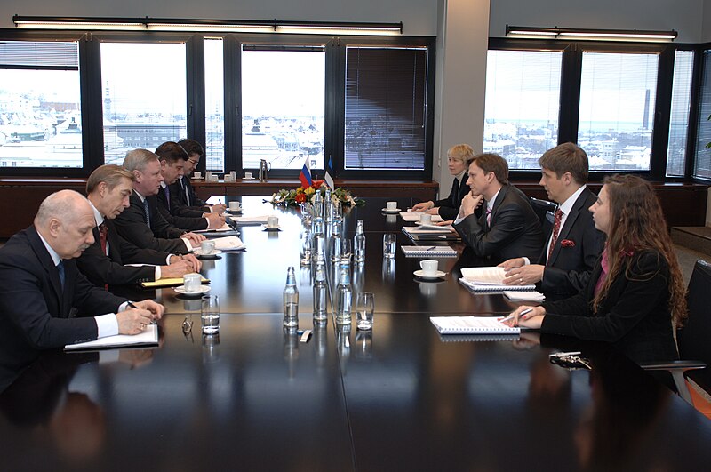 File:Political consultations between Estonia and Russia. (3220396868).jpg