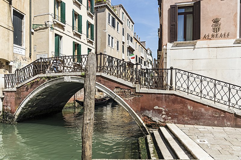 File:Ponte de la Fava (Venice).jpg