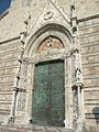 Giovanni Battista Mazzolo: Gotisches Portal des Doms