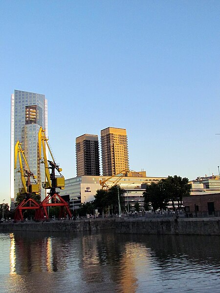 File:Puerto Madero - Buenos Aires Argentina-00.jpg