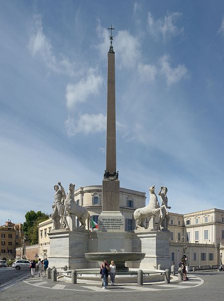 File:Quirinale Piazza del Quirinale fontana Dioscuri e scuderie Roma.jpg