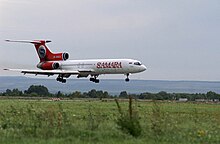 Flugzeug vom Typ Tu-154 der Samara Airlines (bankrott) auf dem Flughafen Kurumotsch (2006)