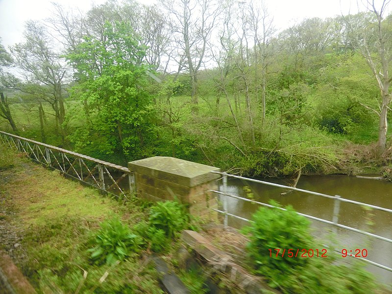 File:Rail Bridge - panoramio (1).jpg