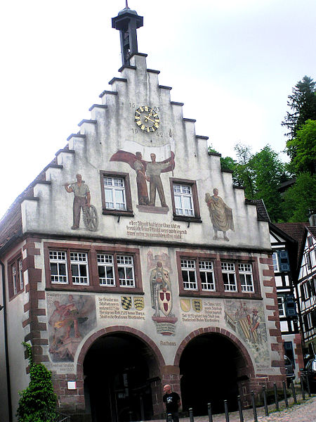 File:Rathaus Schiltach 2005.jpg