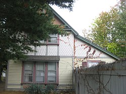 Reef House in Carbondale, southern side.jpg