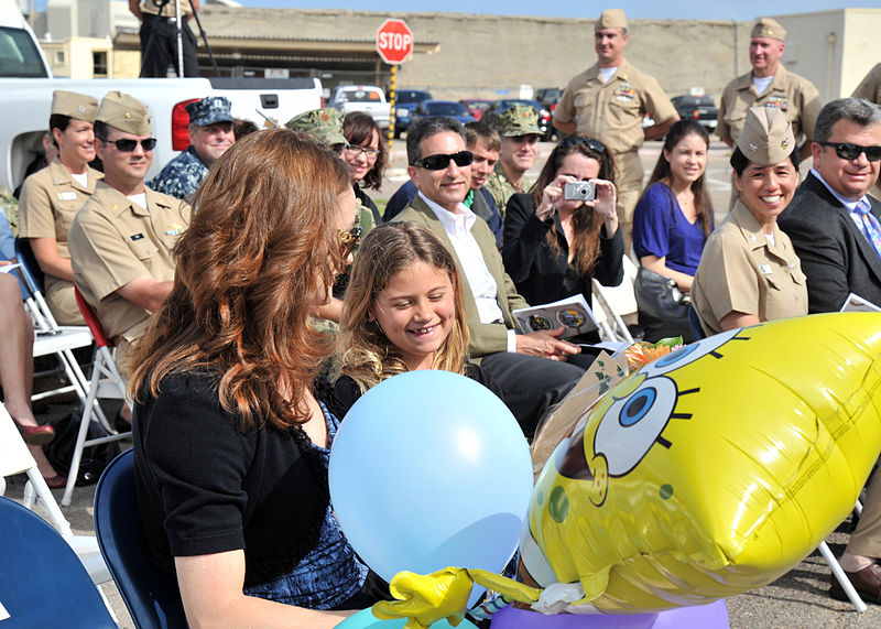 File:Relinquishment of command ceremony 120427-N-RE144-229.jpg