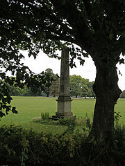 Richmond Deer Park Obelisk.jpg