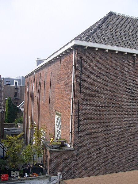 File:Schuilkerk.JPG