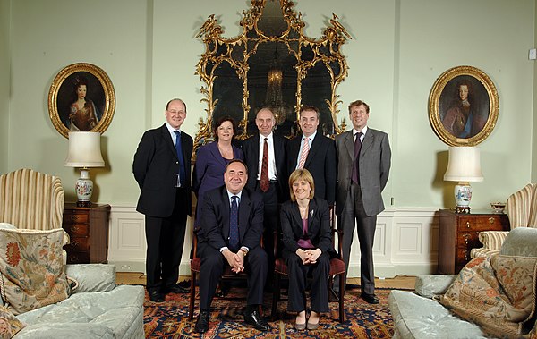 Scottish Cabinet at Bute House, June 2007 (2).jpg