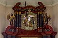 :Bilder aus dem Inneren der Kirche : Der oberste Abschnitt des Hauptaltars : In der Mitte die Dreifaltigkeit, links Erzengel Gabriel, rechts Erzengel Michael