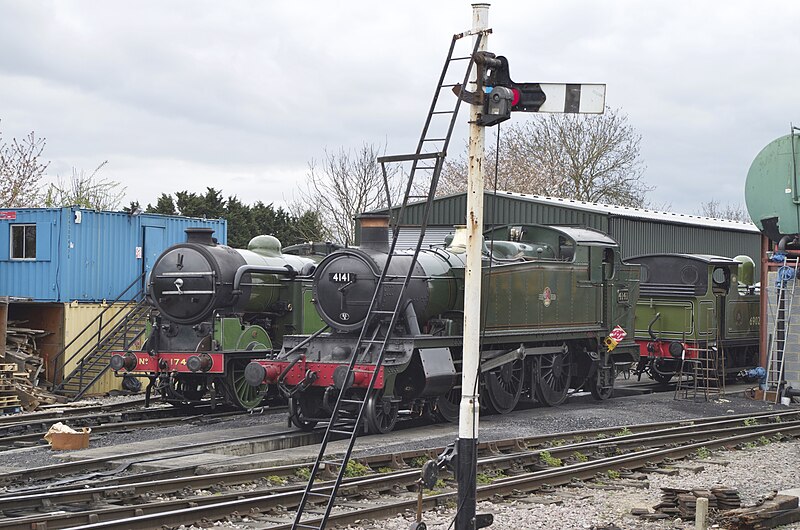 File:Steam Hiding at the Diesel Gala.jpg