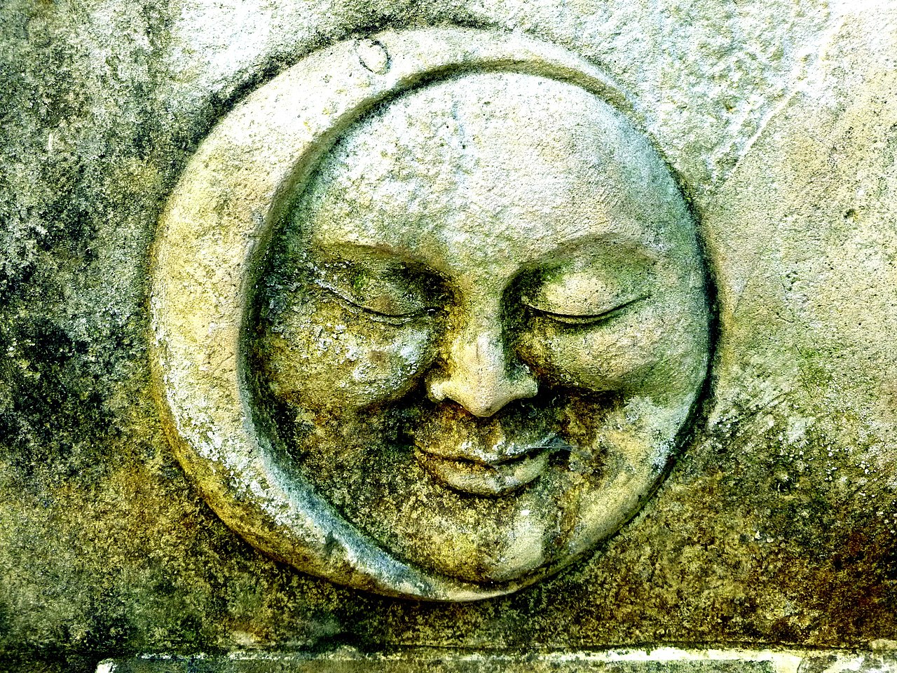 stone face sculpture