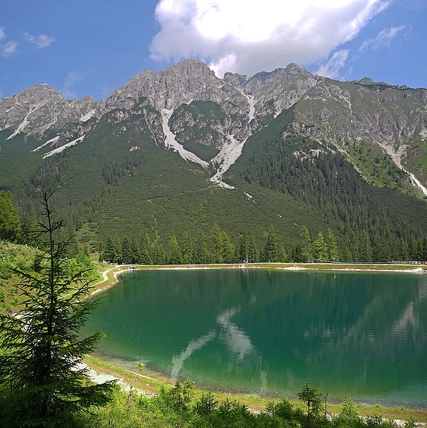 File:Stubai-Panoramasee-1.jpg