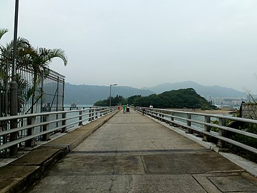 The Peng Lei Road bridge heading towards Tai Lei Tai Lei Peng Chau Island Hong Kong - panoramio (1).jpg