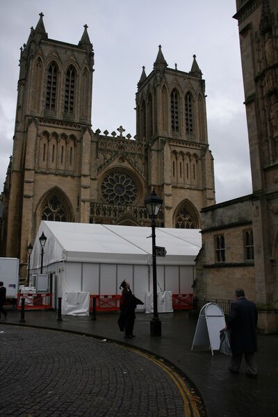 File:The West Towers - geograph.org.uk - 1579891.jpg